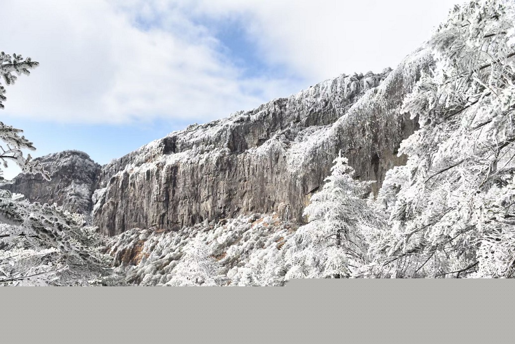 昆明轎子雪山雪景