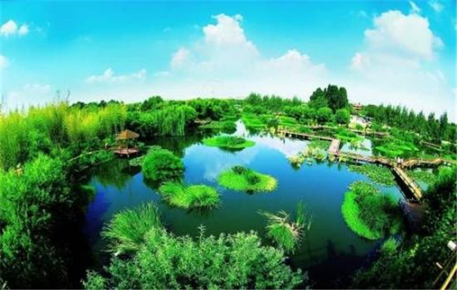 昆明旅游 盛夏時(shí)節(jié)，到青山綠野間感受春城的寧靜美好